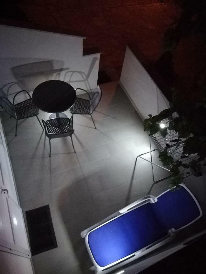 Apartmani Dina Макарска Экстерьер фото
