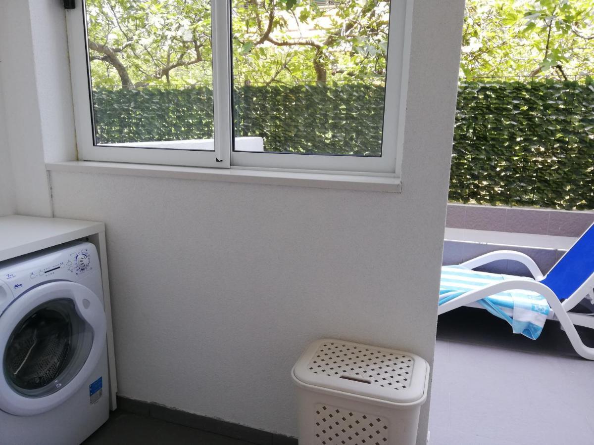 Apartmani Dina Макарска Экстерьер фото